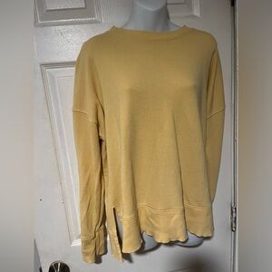 Light yellow sweater